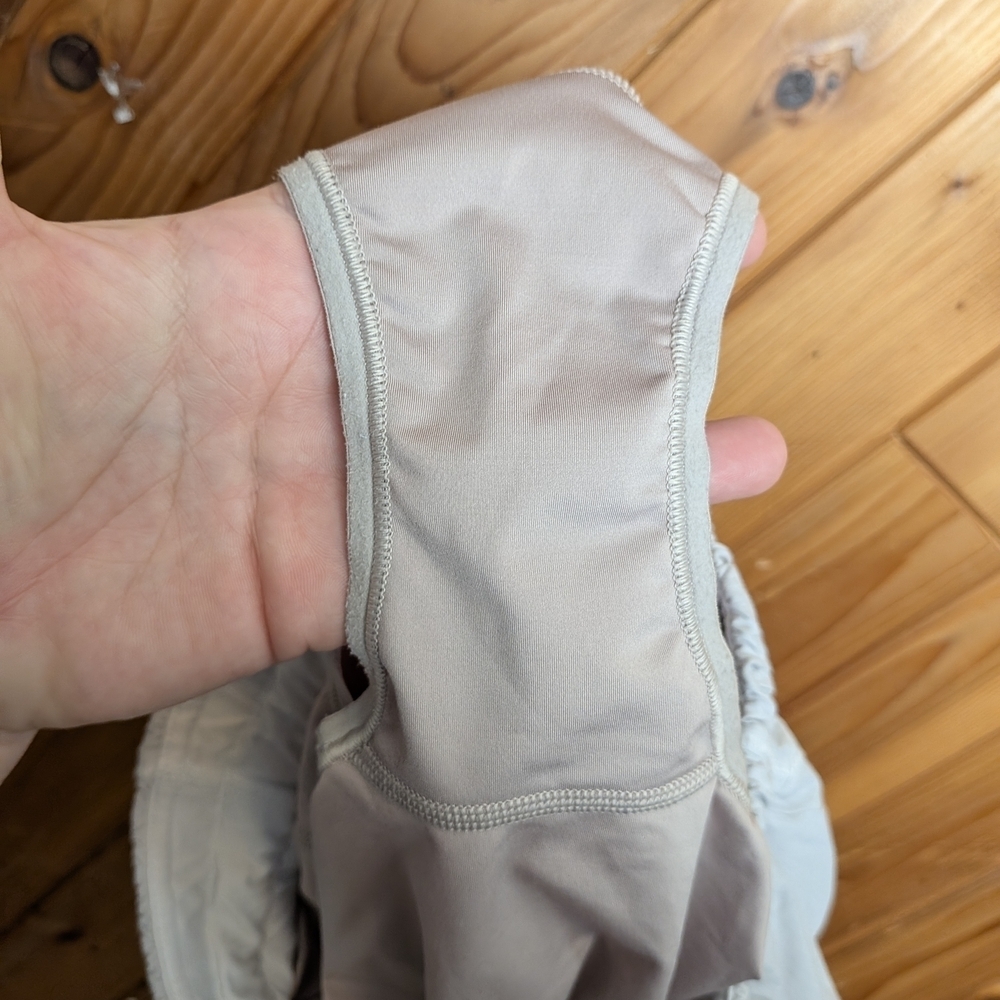 Lululemon Athletica Track That High-Rise Shorts Size 2 - Picture 7 of 7